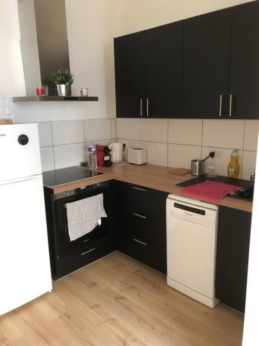 Apartment T3 Refait A Neuf, Lumineux Et Confortable Toulon