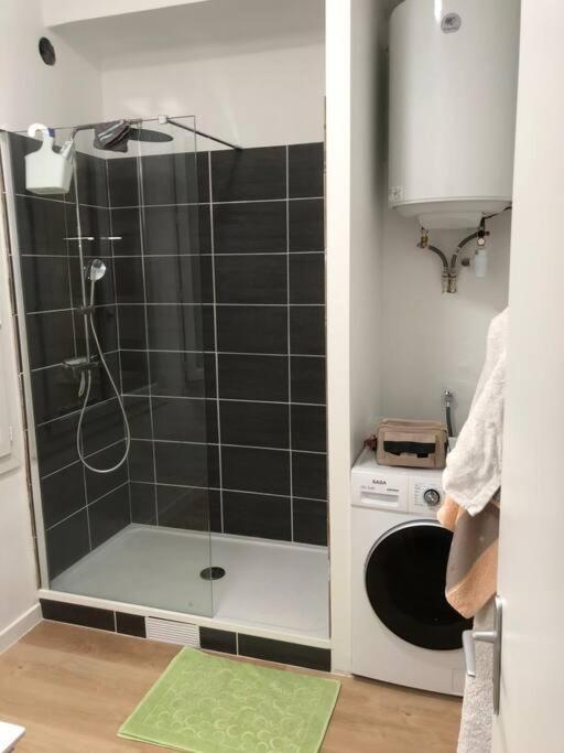 T3 Refait A Neuf, Lumineux Et Confortable Appartamento Tolone